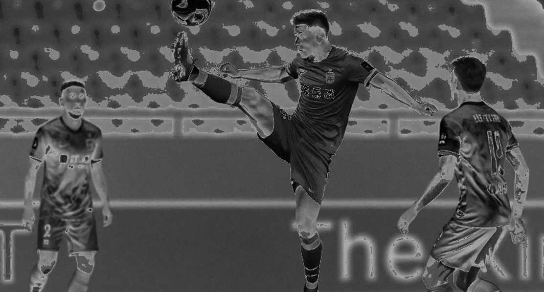 Chicharito nói về người ngoài hành tinh: một podcast, hai sổ sách và khoảng cách giữa tiêu đề với băng ghi âm